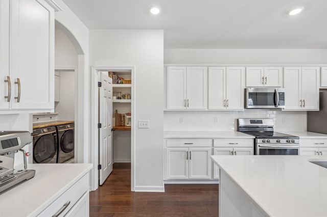 2133 Creekland View Blvd, Nashville, TN 37207