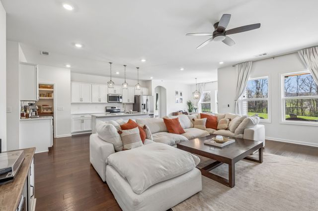 2133 Creekland View Blvd, Nashville, TN 37207