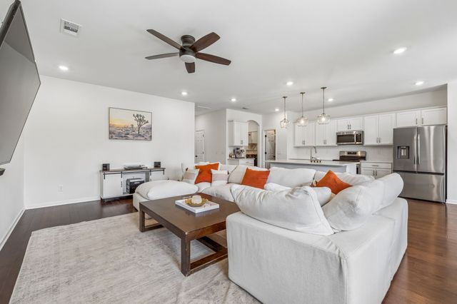 2133 Creekland View Blvd, Nashville, TN 37207