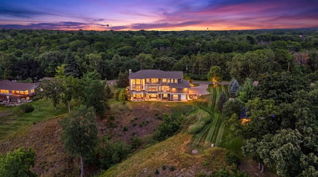 19 Birkmose Park Lane, Hudson, WI 54016