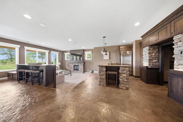 19 Birkmose Park Lane, Hudson, WI 54016