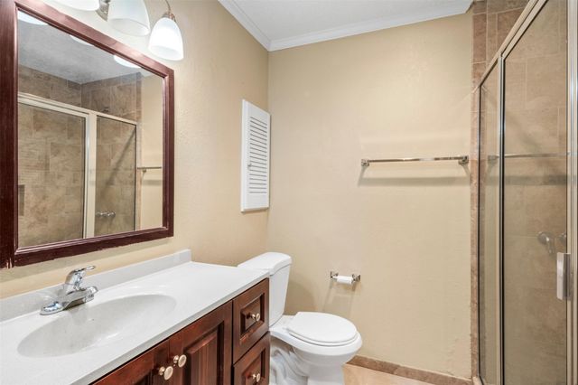 5207 Arboles Drive, Houston, TX 77035