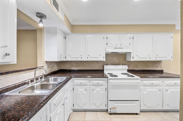 5207 Arboles Drive, Houston, TX 77035