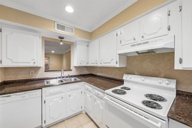 5207 Arboles Drive, Houston, TX 77035