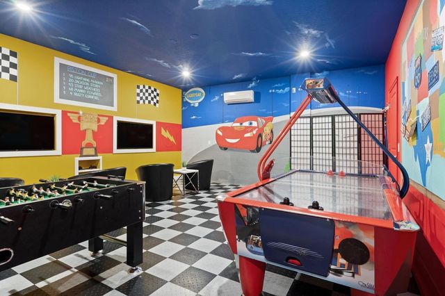 9050 STINGER DRIVE, Davenport, FL 33896