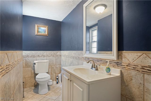 14221 S Woodland Road, Shaker Heights, OH 44120