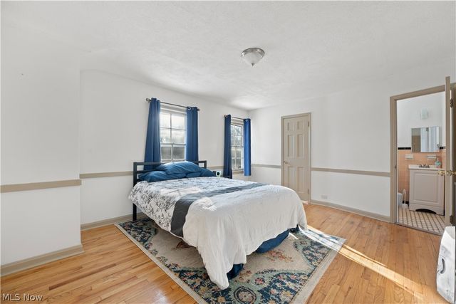 14221 S Woodland Road, Shaker Heights, OH 44120