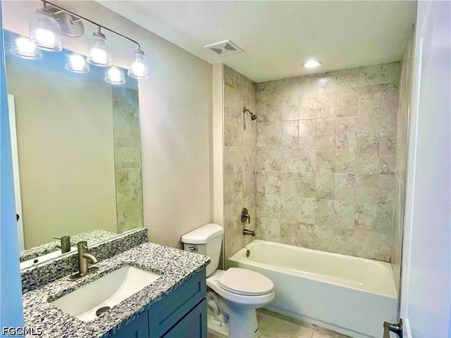 2538 NW 24th PL, Cape Coral, FL 33993