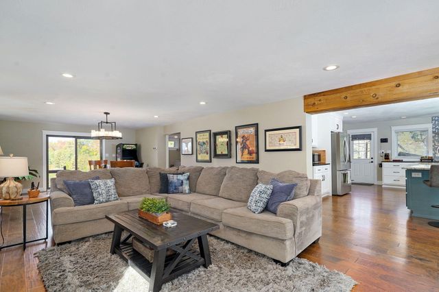 1100 E Robertson Street, Ozark, MO 65721