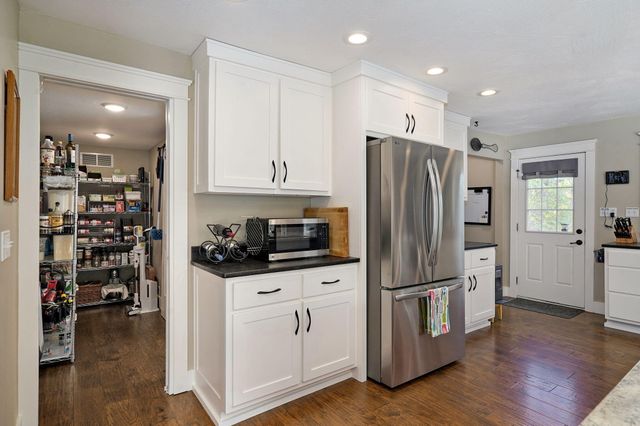 1100 E Robertson Street, Ozark, MO 65721