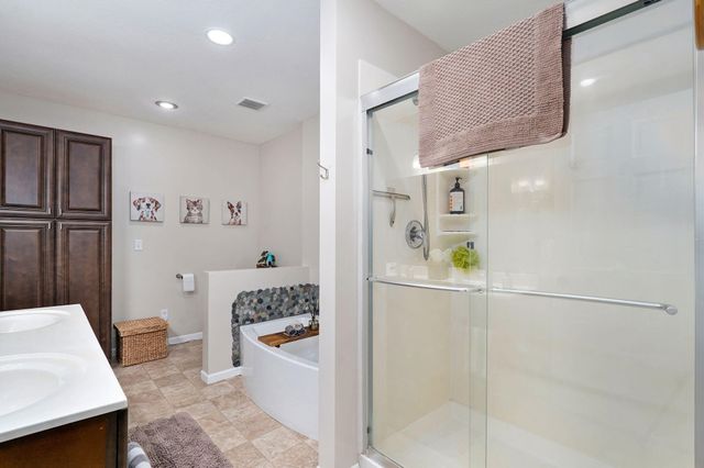 1100 E Robertson Street, Ozark, MO 65721