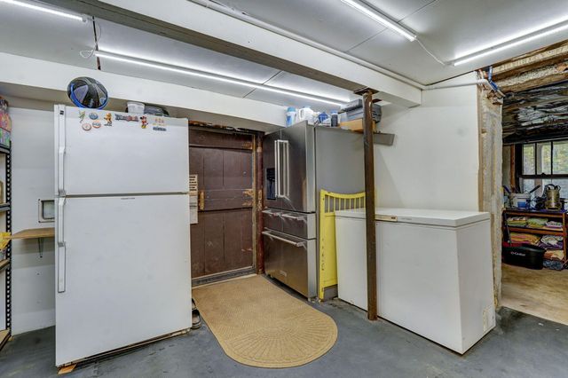 1100 E Robertson Street, Ozark, MO 65721