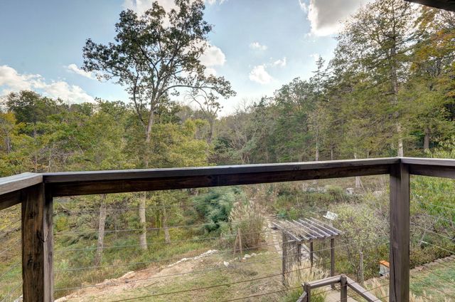 1100 E Robertson Street, Ozark, MO 65721