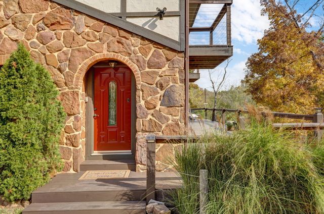 1100 E Robertson Street, Ozark, MO 65721