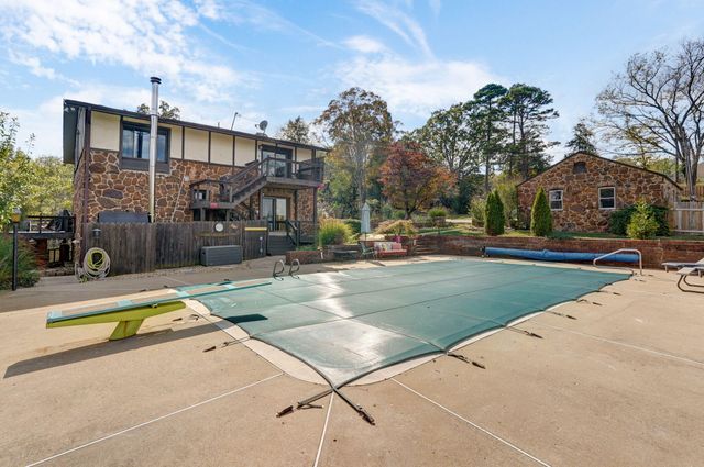 1100 E Robertson Street, Ozark, MO 65721