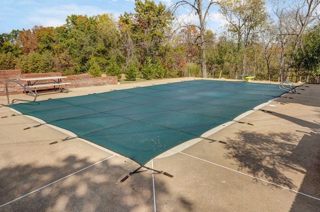 1100 E Robertson Street, Ozark, MO 65721