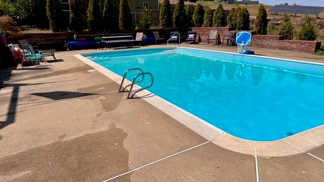 1100 E Robertson Street, Ozark, MO 65721