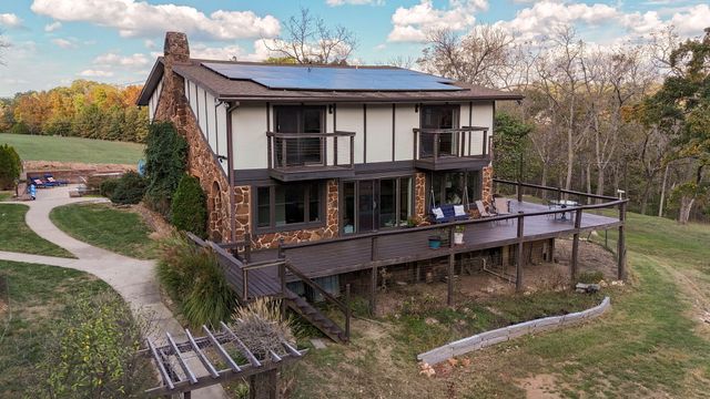 1100 E Robertson Street, Ozark, MO 65721