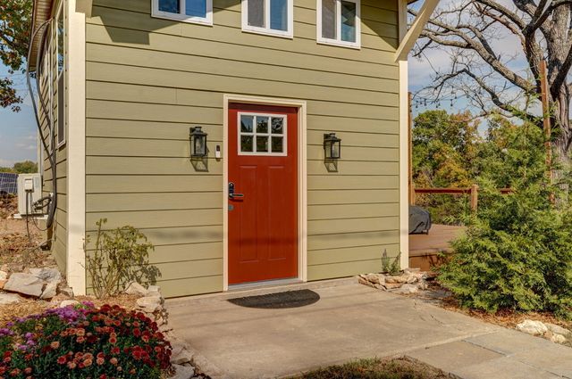 1100 E Robertson Street, Ozark, MO 65721