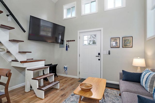 1100 E Robertson Street, Ozark, MO 65721