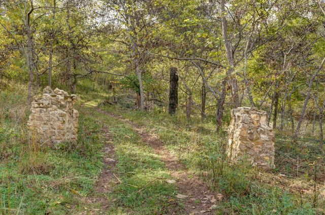 1100 E Robertson Street, Ozark, MO 65721