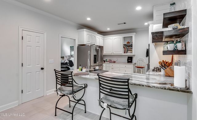 708 Oak Trail, Canton, MS 39046