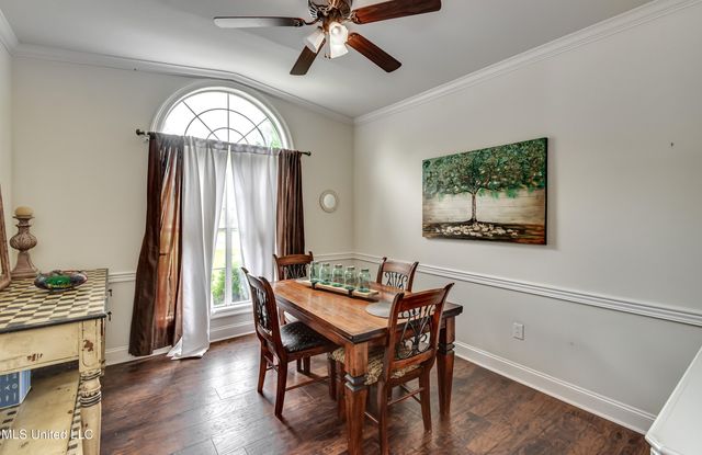 708 Oak Trail, Canton, MS 39046