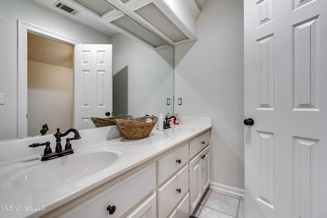 708 Oak Trail, Canton, MS 39046