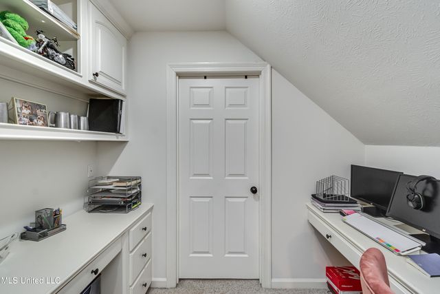 708 Oak Trail, Canton, MS 39046