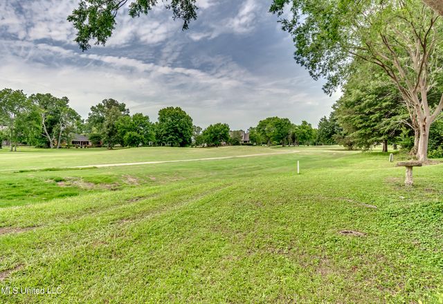 708 Oak Trail, Canton, MS 39046