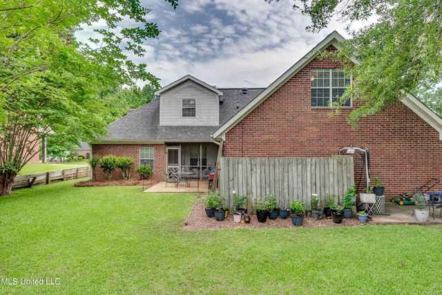708 Oak Trail, Canton, MS 39046