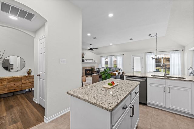 6401 Orange Blossom Drive, Midlothian, TX 76065