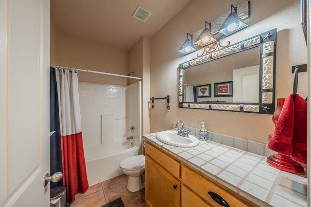501 Country Lane, Haslet, TX 76052