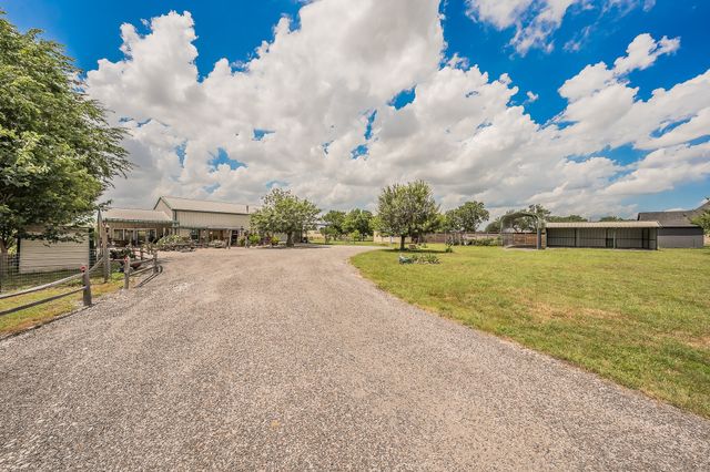 501 Country Lane, Haslet, TX 76052