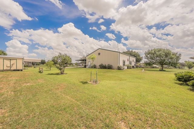 501 Country Lane, Haslet, TX 76052