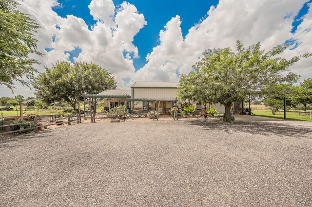 501 Country Lane, Haslet, TX 76052