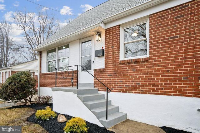 3921 LANTERN DR, Silver Spring, MD 20902