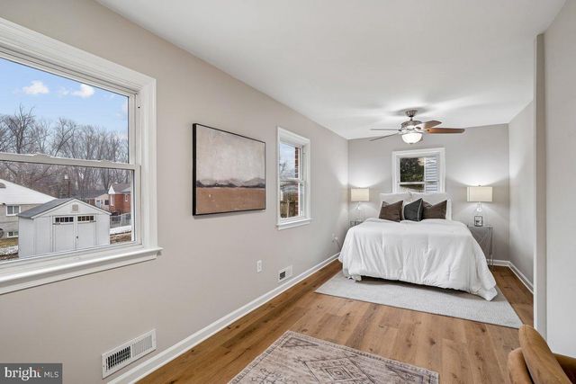 3921 LANTERN DR, Silver Spring, MD 20902