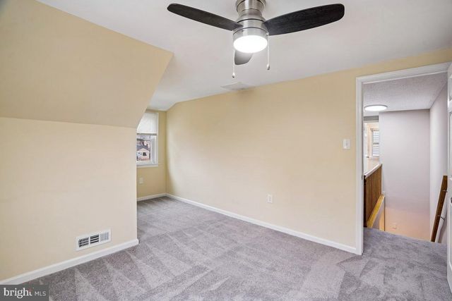 3921 LANTERN DR, Silver Spring, MD 20902