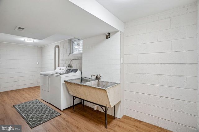 3921 LANTERN DR, Silver Spring, MD 20902