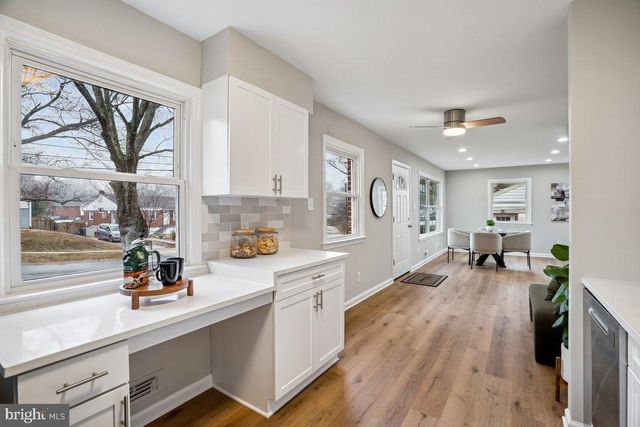 3921 LANTERN DR, Silver Spring, MD 20902