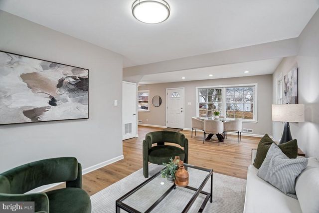 3921 LANTERN DR, Silver Spring, MD 20902