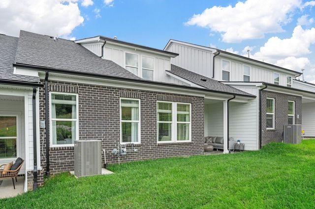 311 Buckwood Lane, N, Thompsons Station, TN 37179