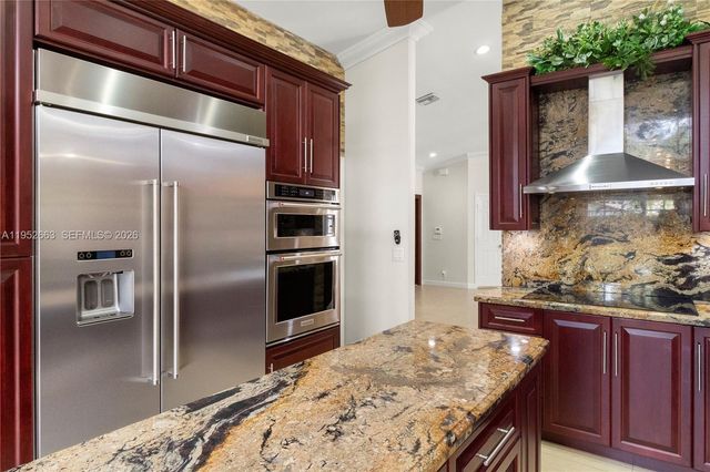 9290 NW 14th Ct, Coral Springs, FL 33071