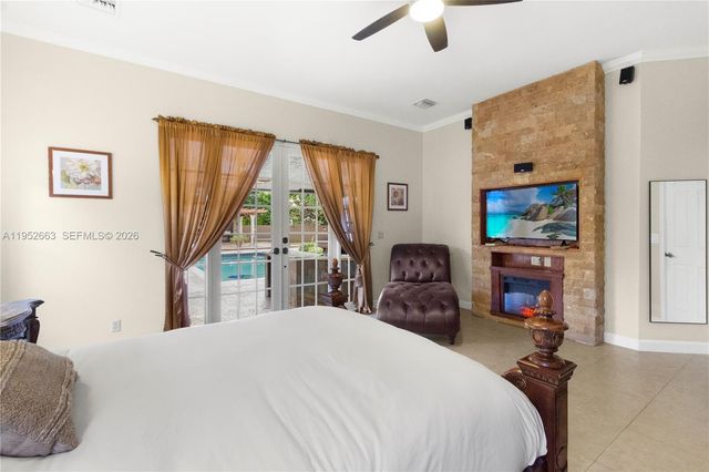 9290 NW 14th Ct, Coral Springs, FL 33071