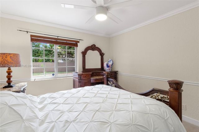 9290 NW 14th Ct, Coral Springs, FL 33071