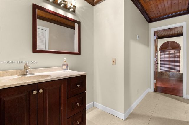 9290 NW 14th Ct, Coral Springs, FL 33071