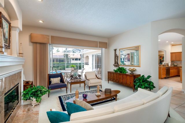 5273 SHORELINE CIRCLE, Sanford, FL 32771