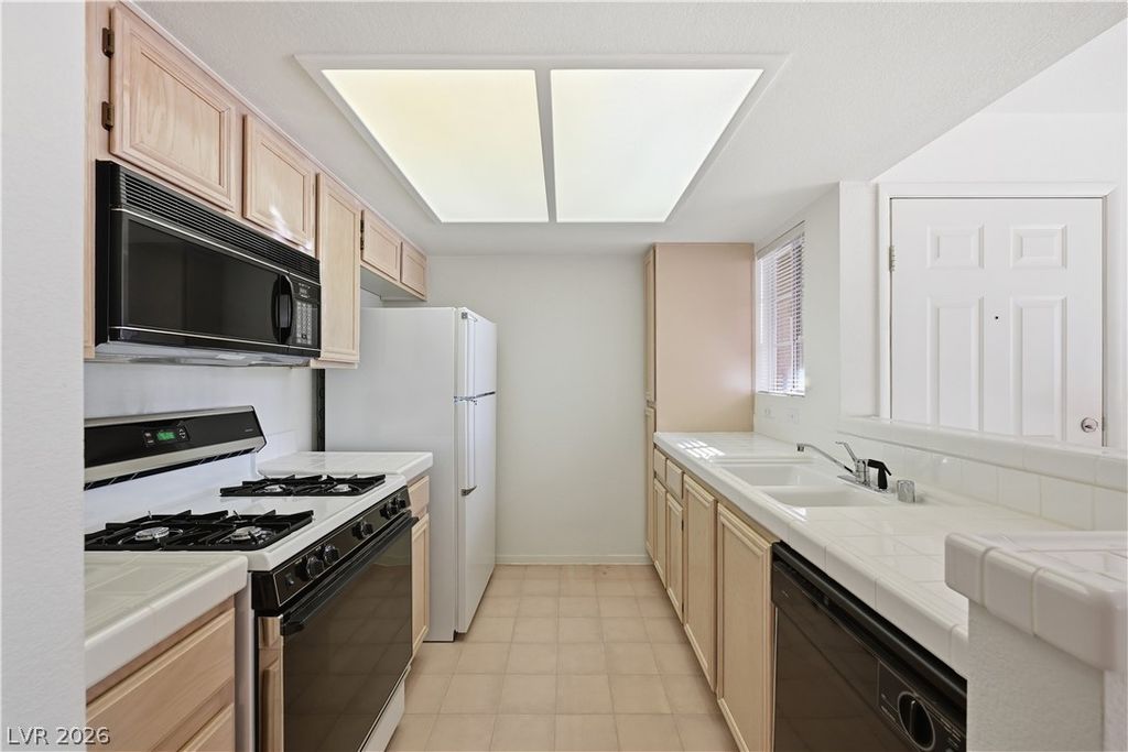 1908 Rio Canyon Court 206, Las Vegas, NV 89128 — photo 5