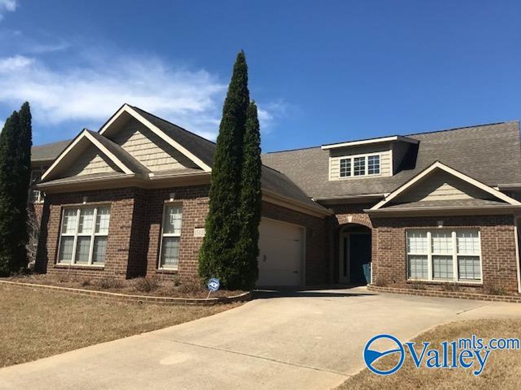 15127 Lakeside Trail, Huntsville, AL 35803